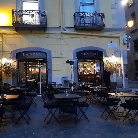 Lovely House In Centro Storico Апартаменты *