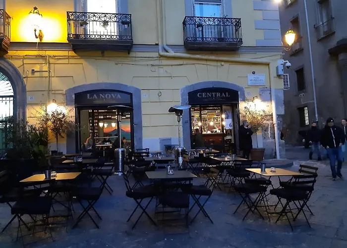 Lovely House In Centro Storico Апартаменты *