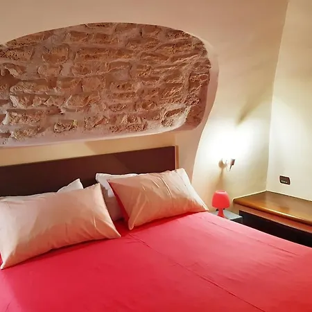 Lovely House In Centro Storico Apartment